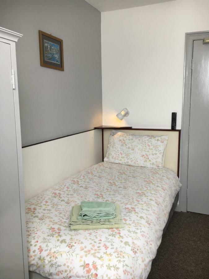 Avoca Villa Guest House Ст. Хейлир Джерси Экстерьер фото